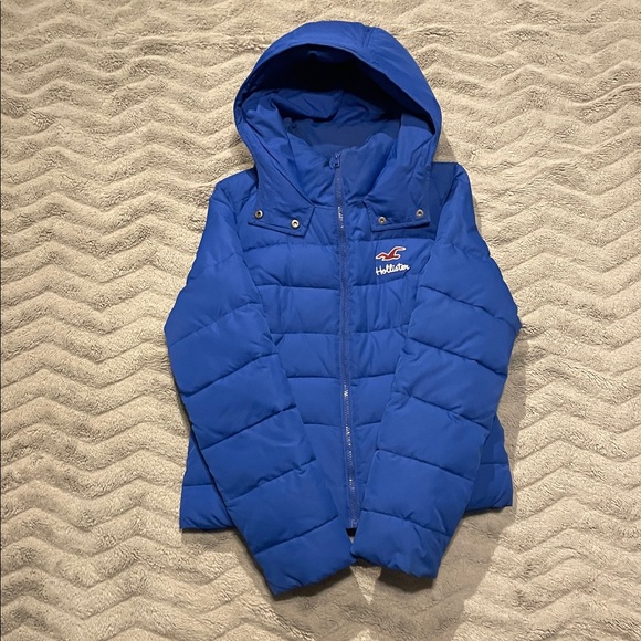 Hollister Jackets & Blazers - GUC Hollister Puffer Jacket M